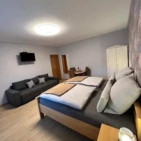 O&w Ferienzimmer Am Nuerburgring, * Quiddelbach