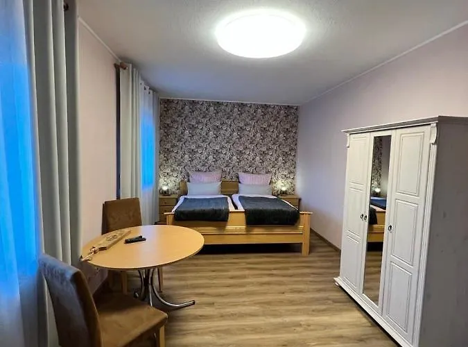 Апартаменты O&w Ferienzimmer Am Nuerburgring,